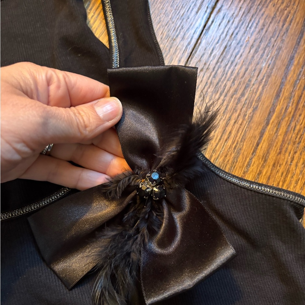 Express Black Basic Tank - Picture 2 of 4